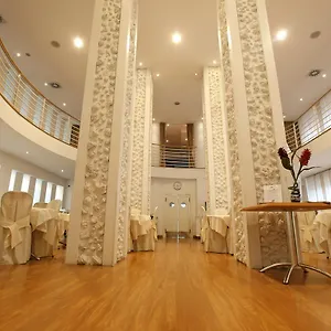 **** Hotel Luxor Italy